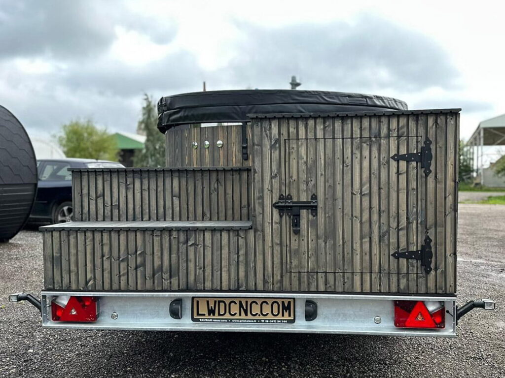 Hot tub on a trailer, LWDcnc - LAURIS WOOD DESIGN & CNC