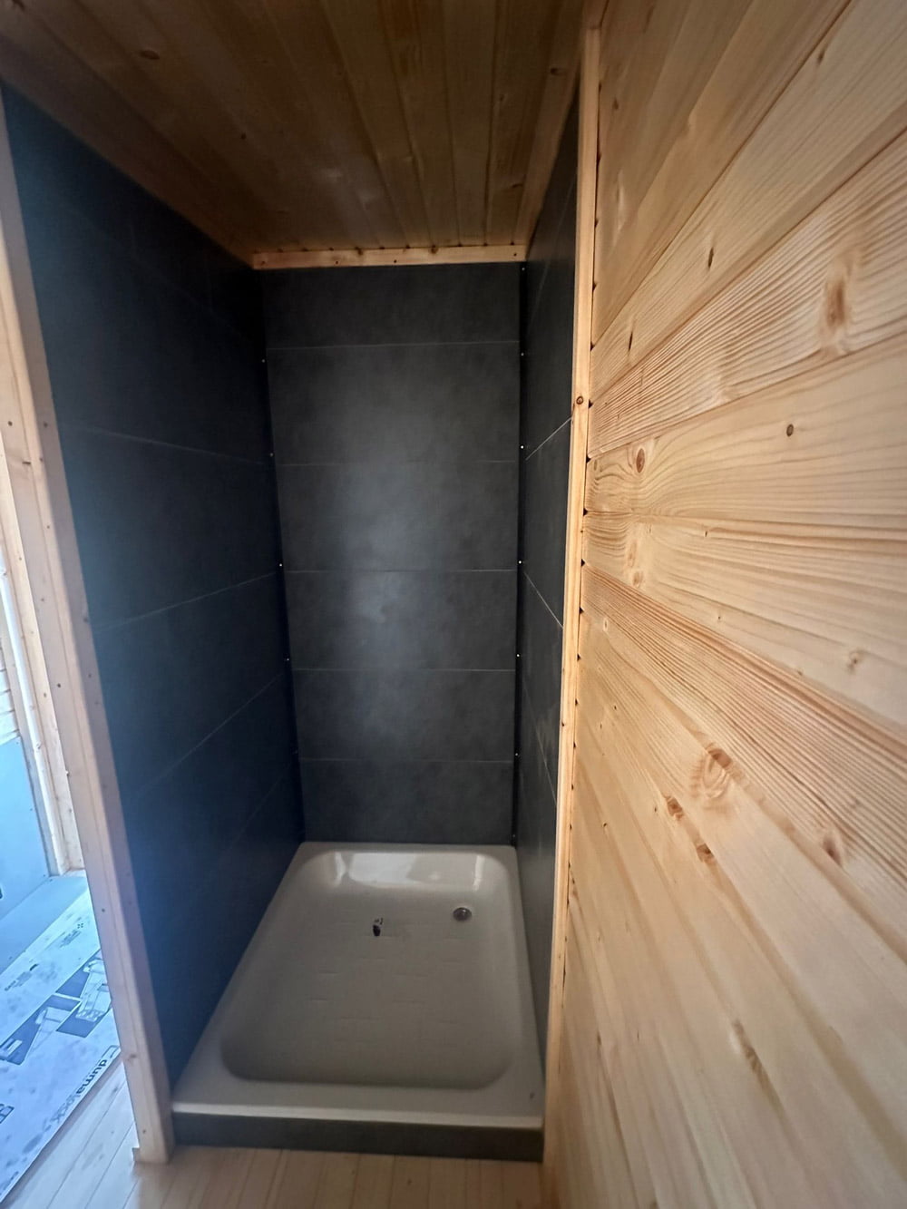 Thermo wood sauna room with an anteroom and shower, 4x2.5m, LWDcnc