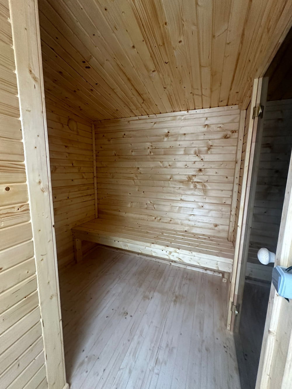 Thermo wood sauna room with an anteroom and shower, 4x2.5m, LWDcnc
