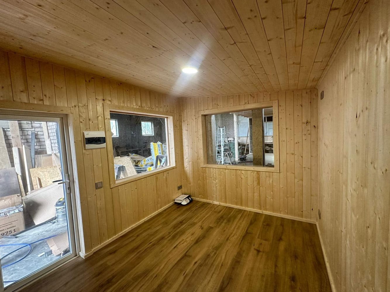 Insulated sauna house with shower (6x3m), relaxation room, LWDcnc